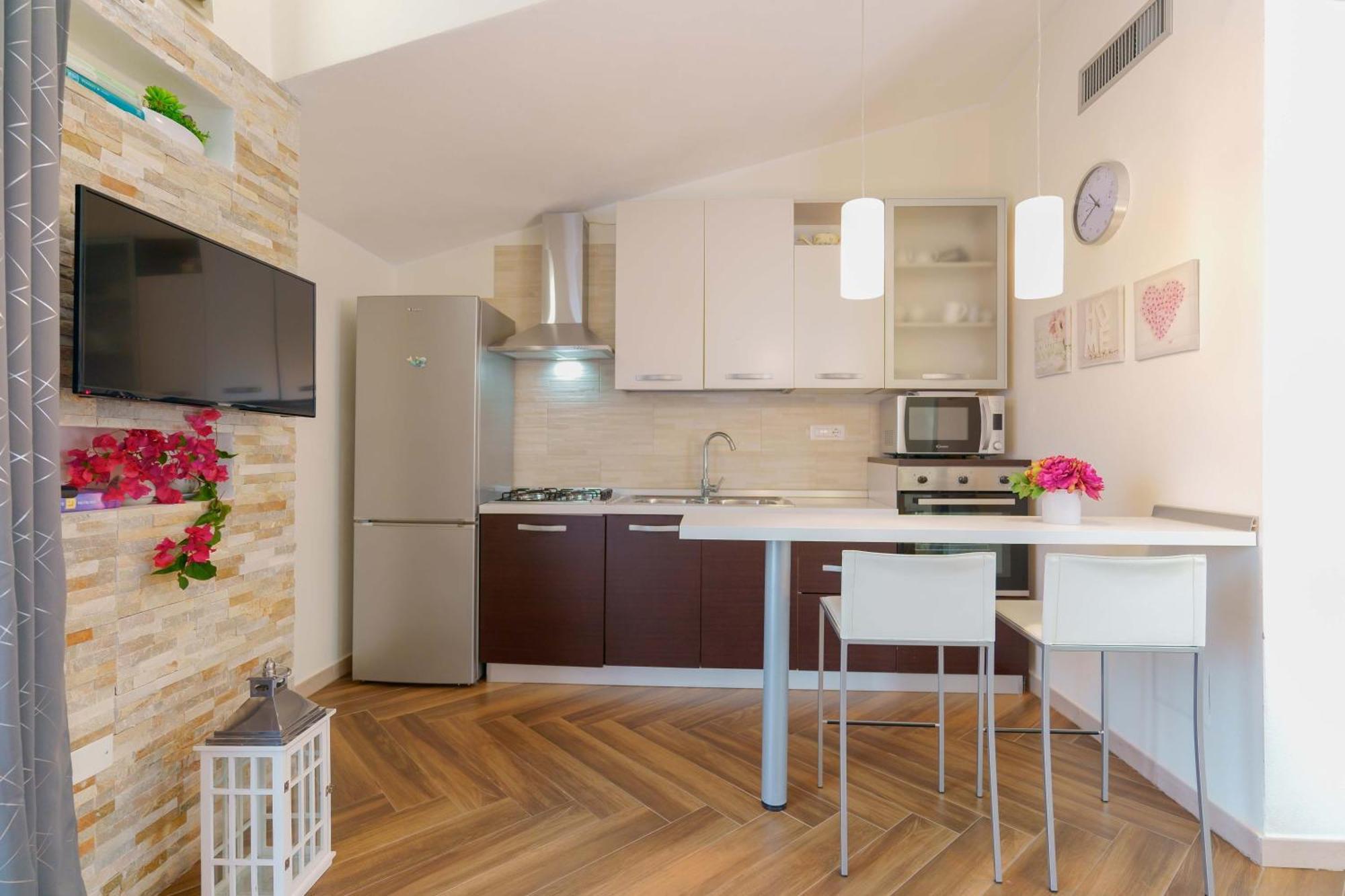 Exclusive Use Swimming Pool Available From June To September Cagliari Eksteriør billede