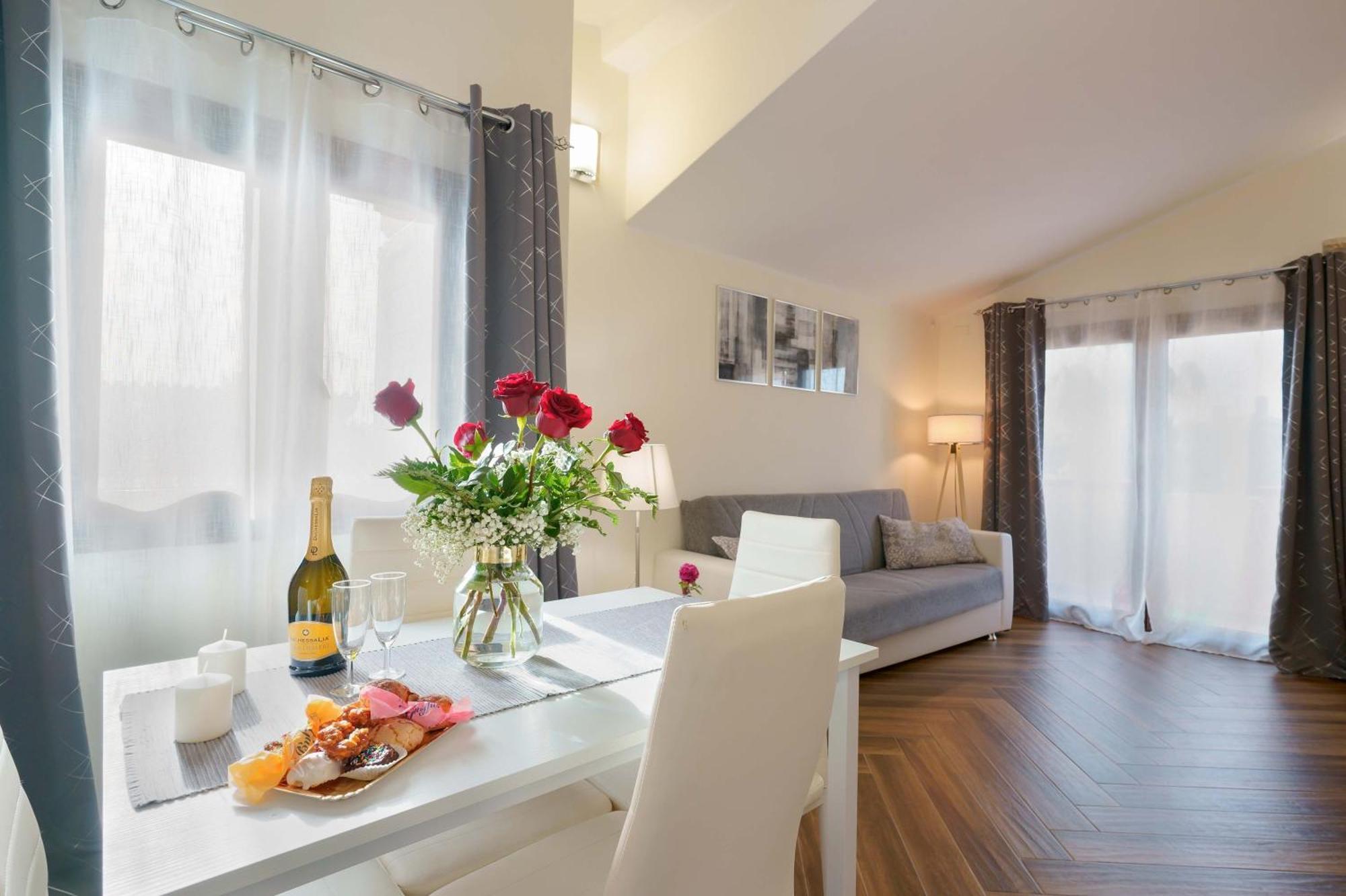 Exclusive Use Swimming Pool Available From June To September Cagliari Eksteriør billede