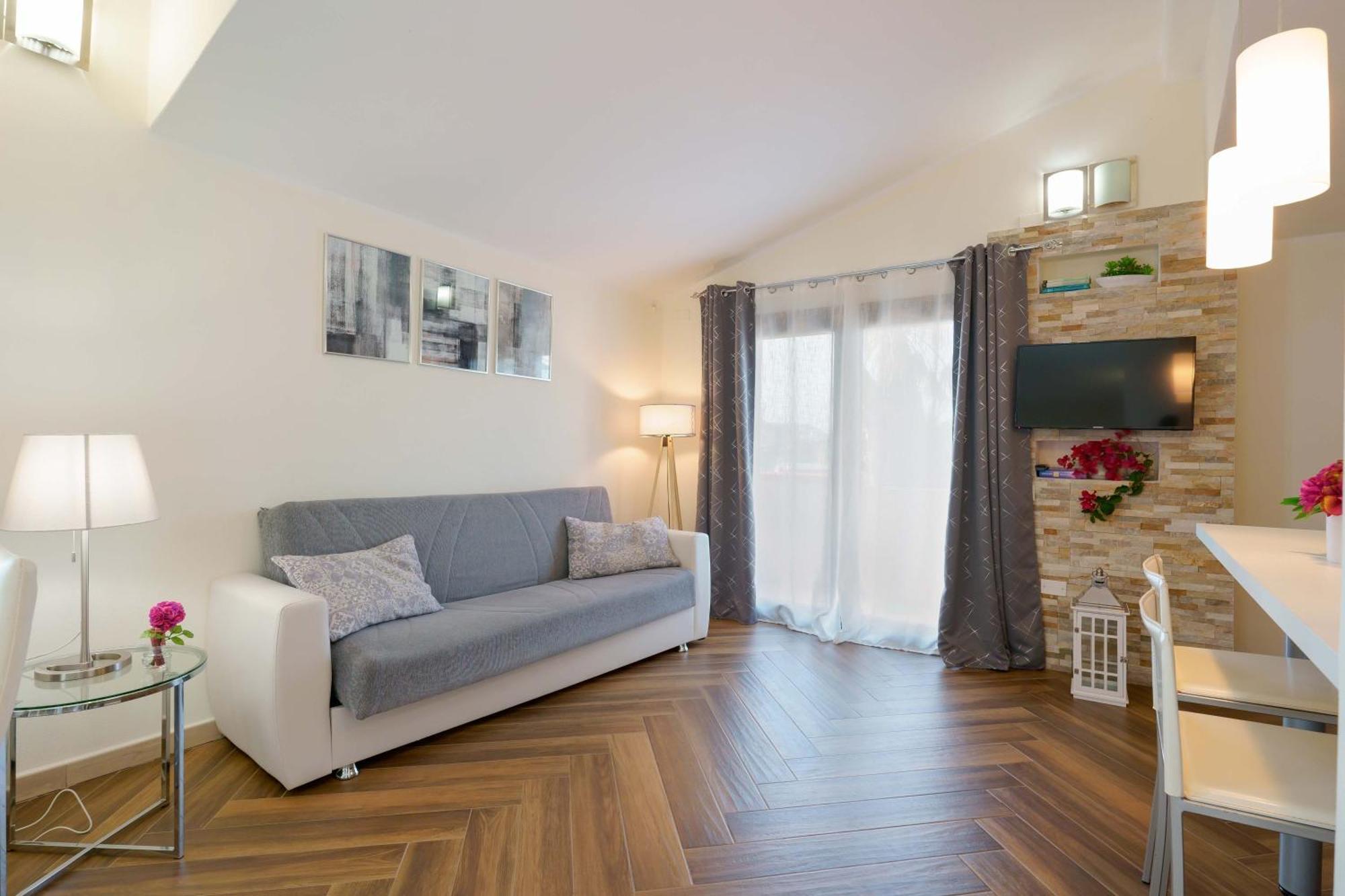 Exclusive Use Swimming Pool Available From June To September Cagliari Eksteriør billede