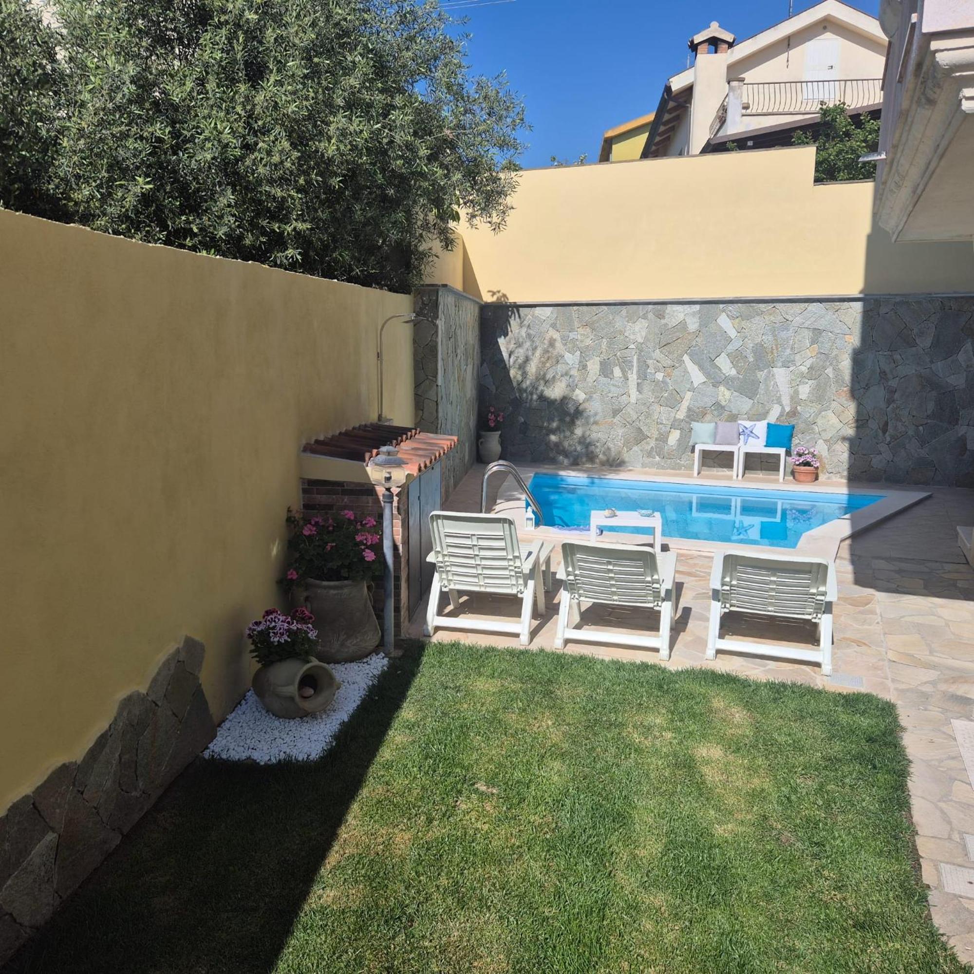 Exclusive Use Swimming Pool Available From June To September Cagliari Eksteriør billede